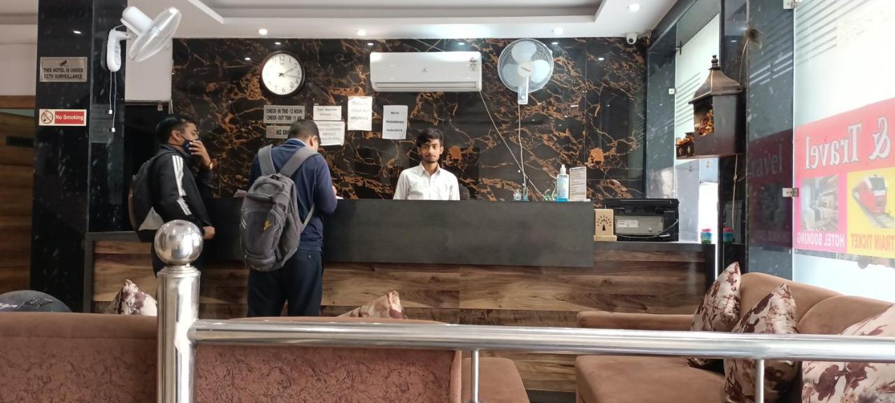 Hotel Ivy Plaza Luxury New Delhi Extérieur photo