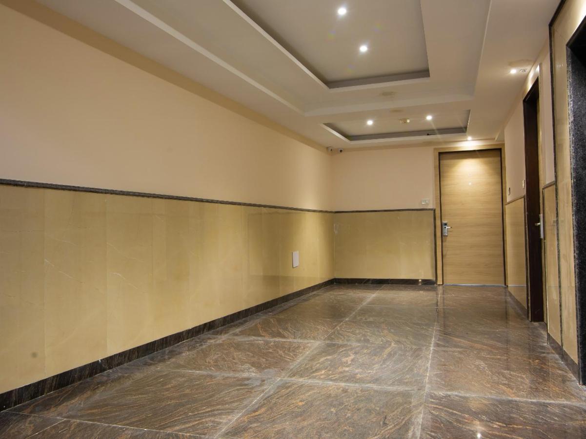 Hotel Ivy Plaza Luxury New Delhi Extérieur photo