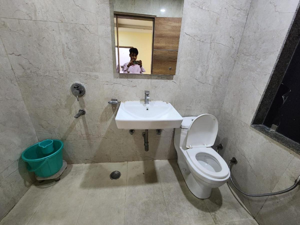 Hotel Ivy Plaza Luxury New Delhi Extérieur photo