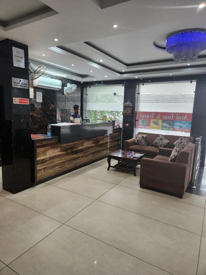 Hotel Ivy Plaza Luxury New Delhi Extérieur photo