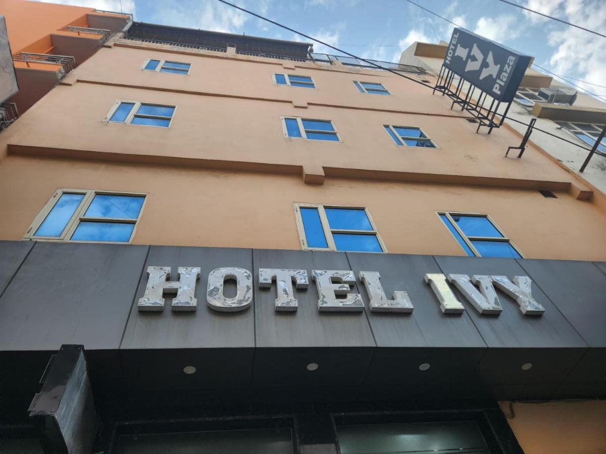 Hotel Ivy Plaza Luxury New Delhi Extérieur photo